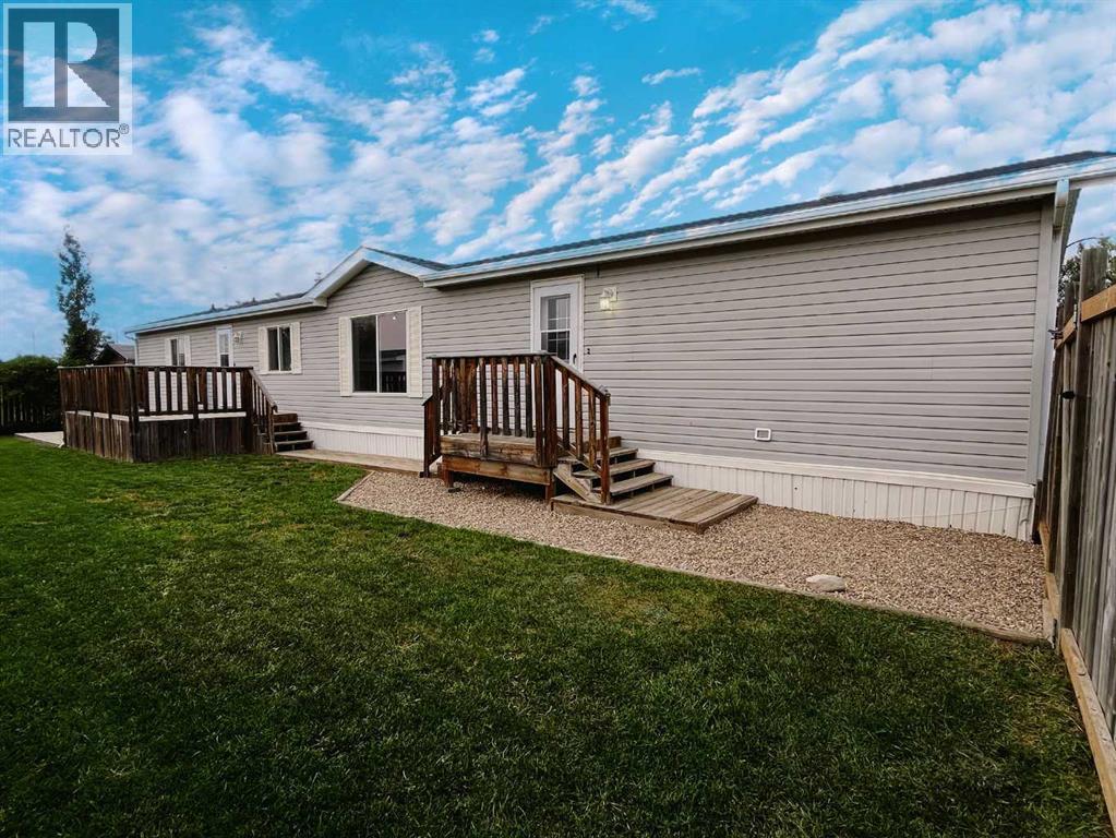 5302 56b Street Unit 10, Lloydminster, AB T9V 2W3