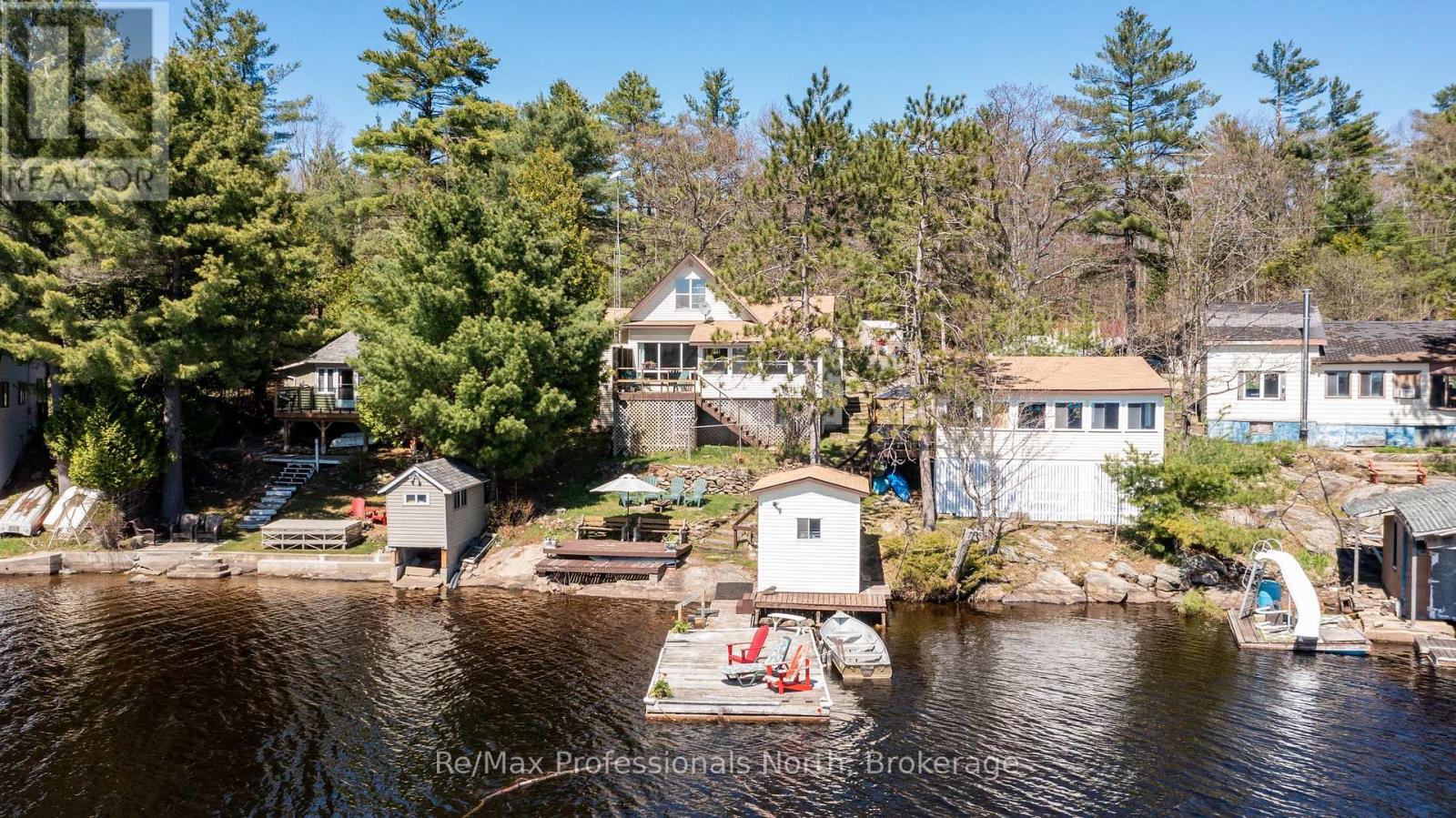 1055 Evanswood Dr, Gravenhurst, ON P0E 1N0