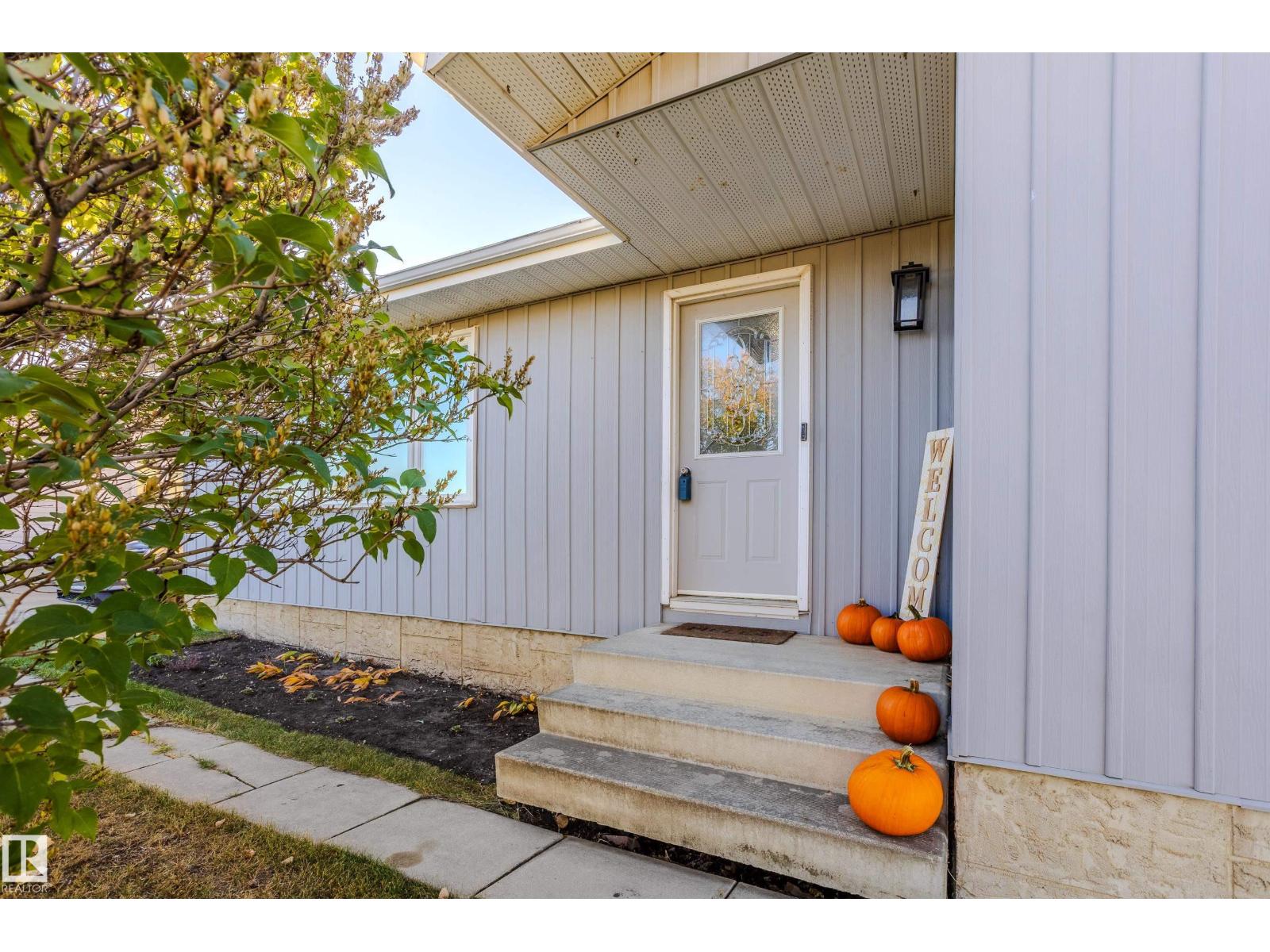 100 Av Unit 9713, Morinville, AB T8R 1G6