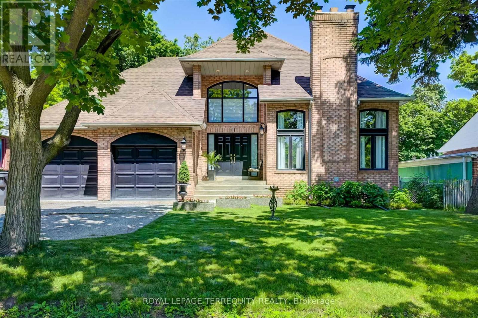 11 Blaketon Rd, Toronto, ON M9B 4V8