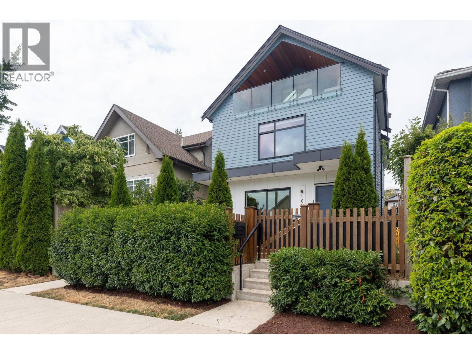 1621 E 11th Avenue Unit 1, Vancouver, BC V5N 1Y8