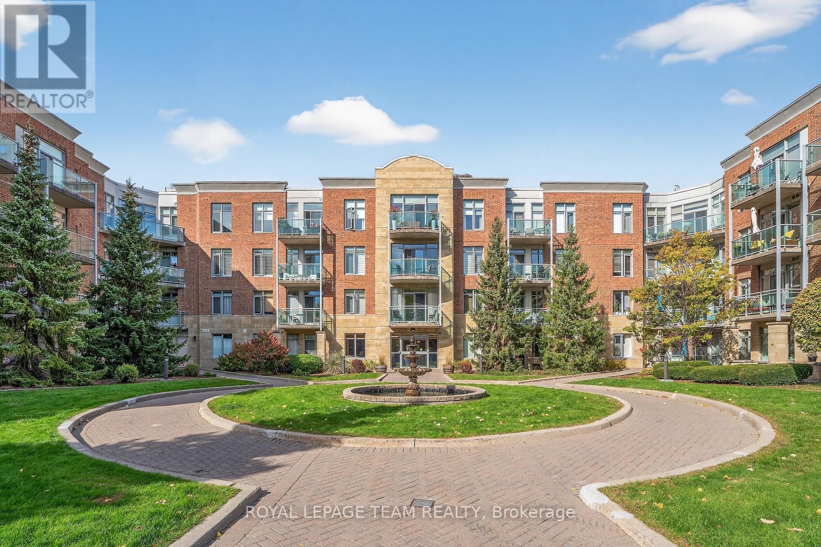 230 205 Bolton St, Ottawa, ON K1N 1K7