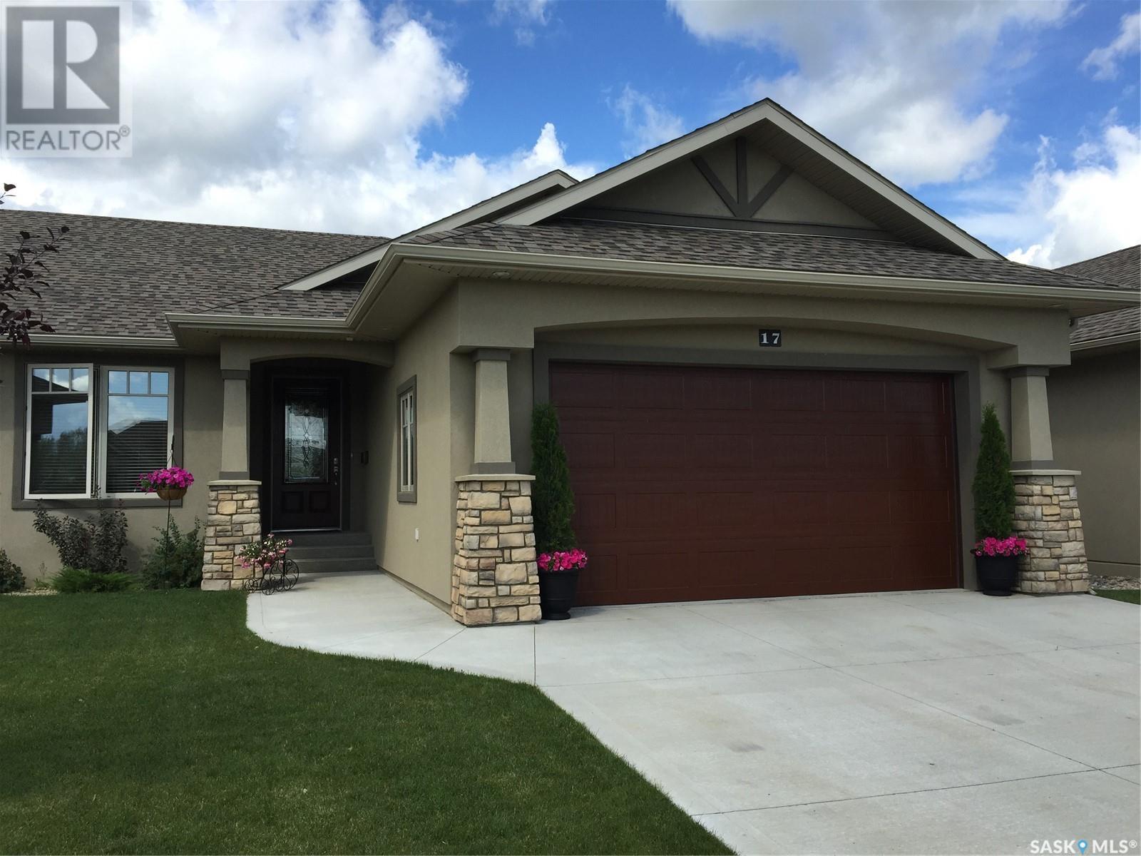 2805 Lakeview Drive Unit 17, Prince Albert, SK S6W 0A4