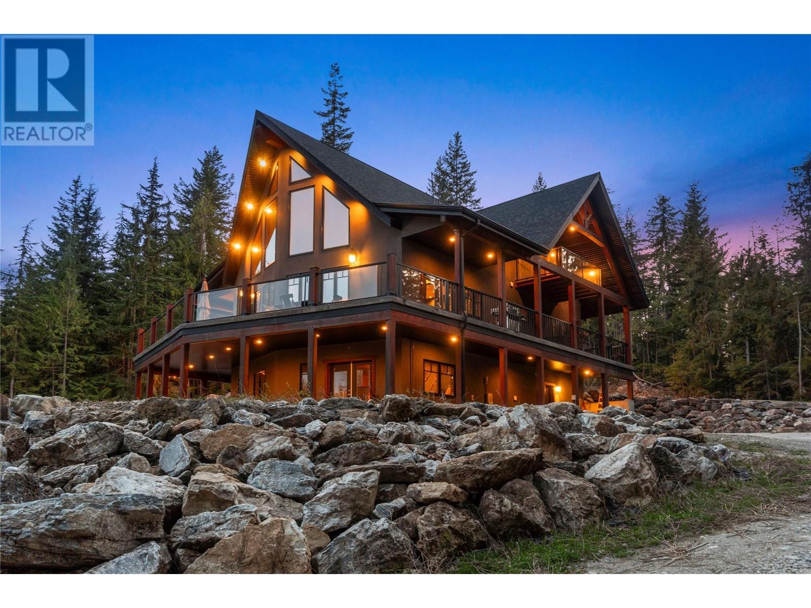 3785 Cameron Rd, Eagle Bay, BC V0E 1T0
