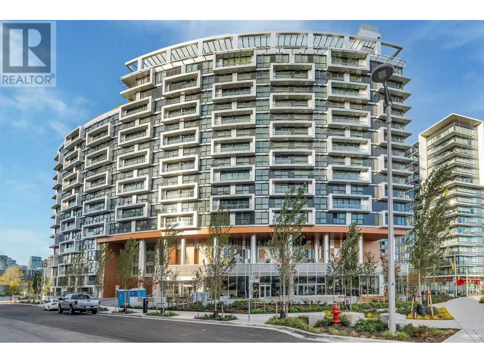 1768 Cook Street Unit 816, Vancouver, BC V5Y 0N3