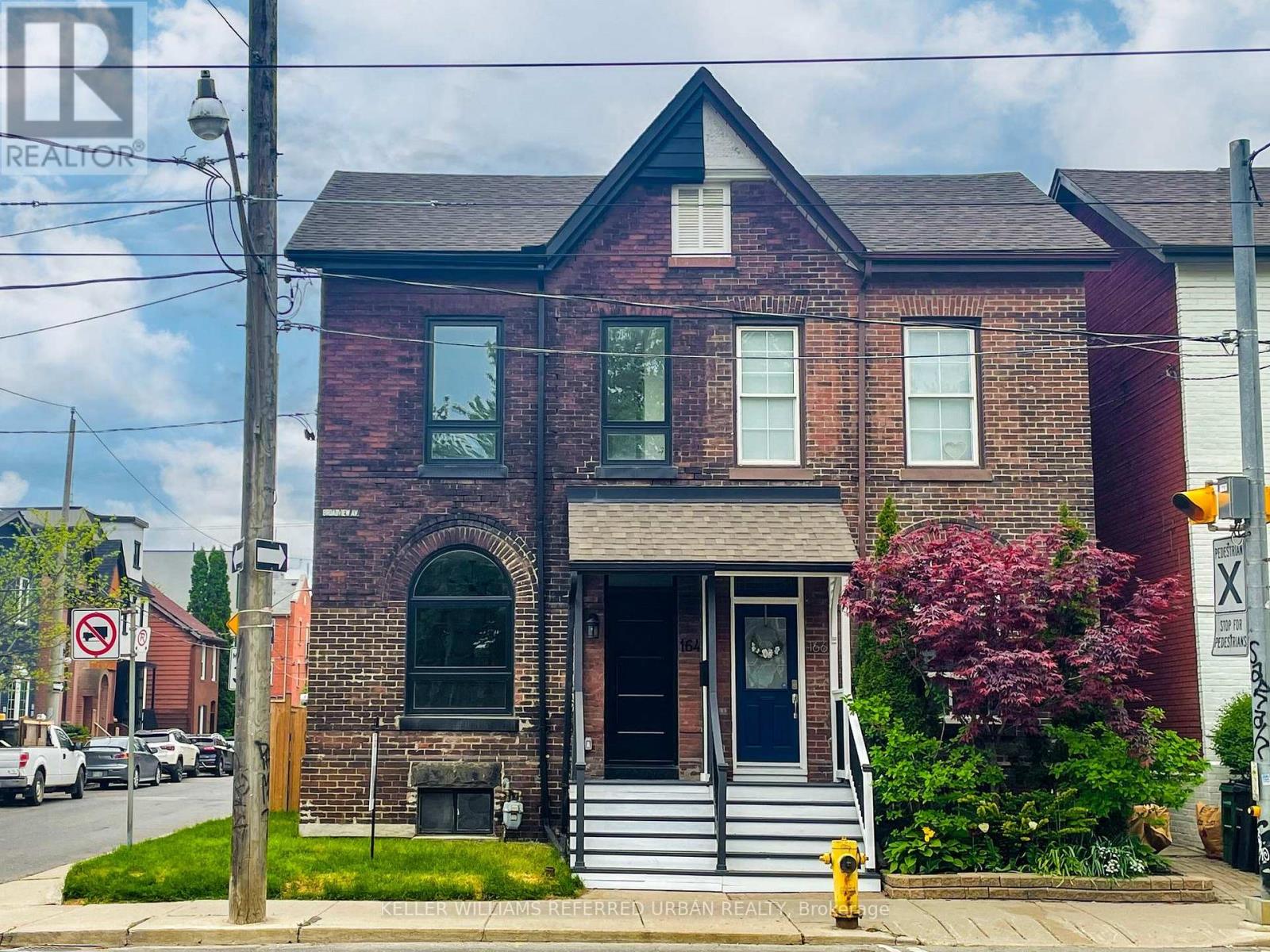 164 Broadview Ave, Toronto, ON M4M 2G5