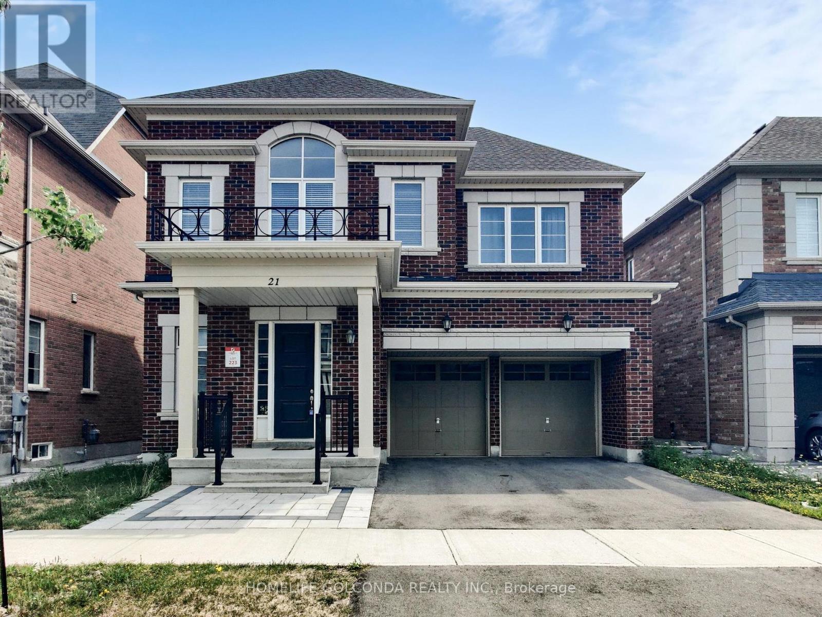21 Planet St, Richmond Hill, ON L4C 8P5