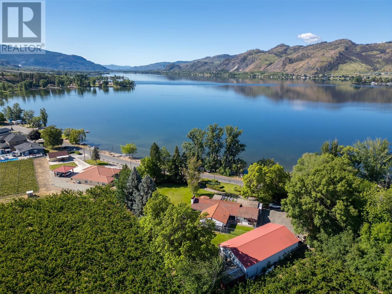 1209 Lakeshore Dr, Osoyoos, BC V0H 1V6