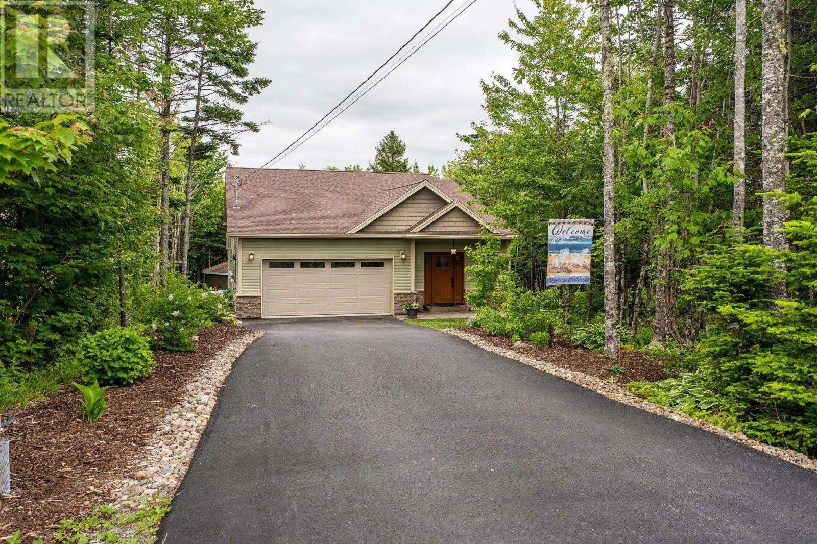 57 Gosling Cir, Porters Lake, NS B3E 0C5