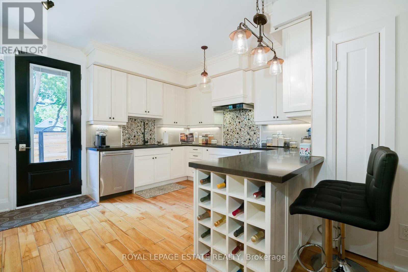 18 Bastedo Ave, Toronto, ON M4C 3M7