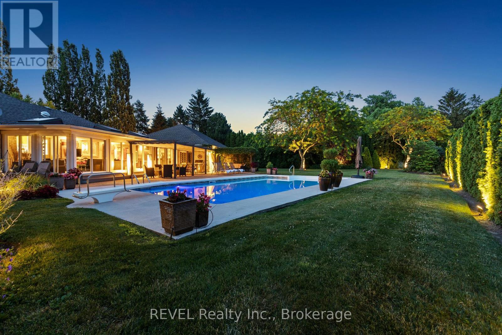 39 Hunter Rd, Niagara-on-the-lake Town, ON L0S 1J0