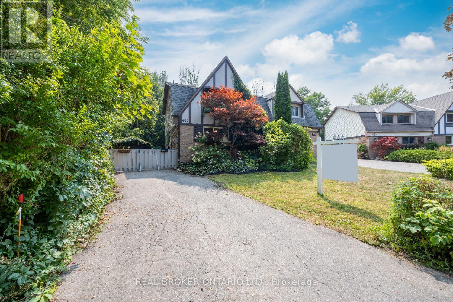 400 Wickham Ct, Oshawa, ON L1K 1K9