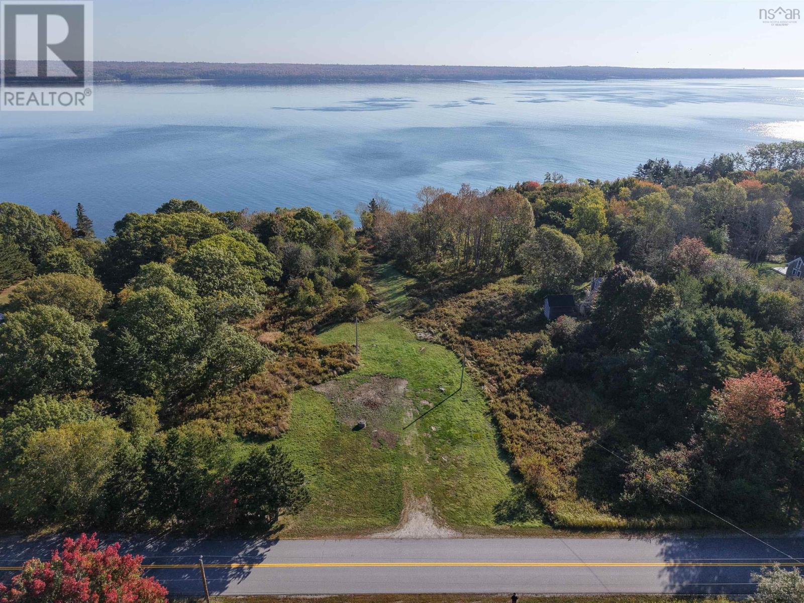 4864 Sandy Point Rd, Shelburne, NS B0T 1W0