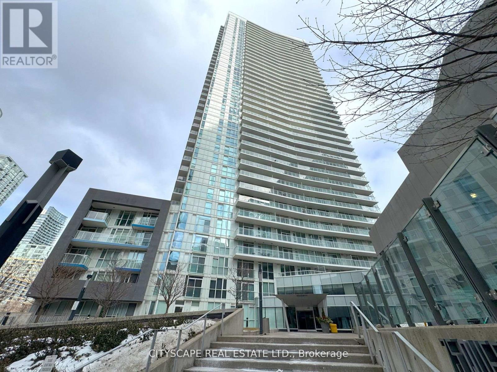 3901 75 Queens Wharf Rd, Toronto, ON M5V 0J8
