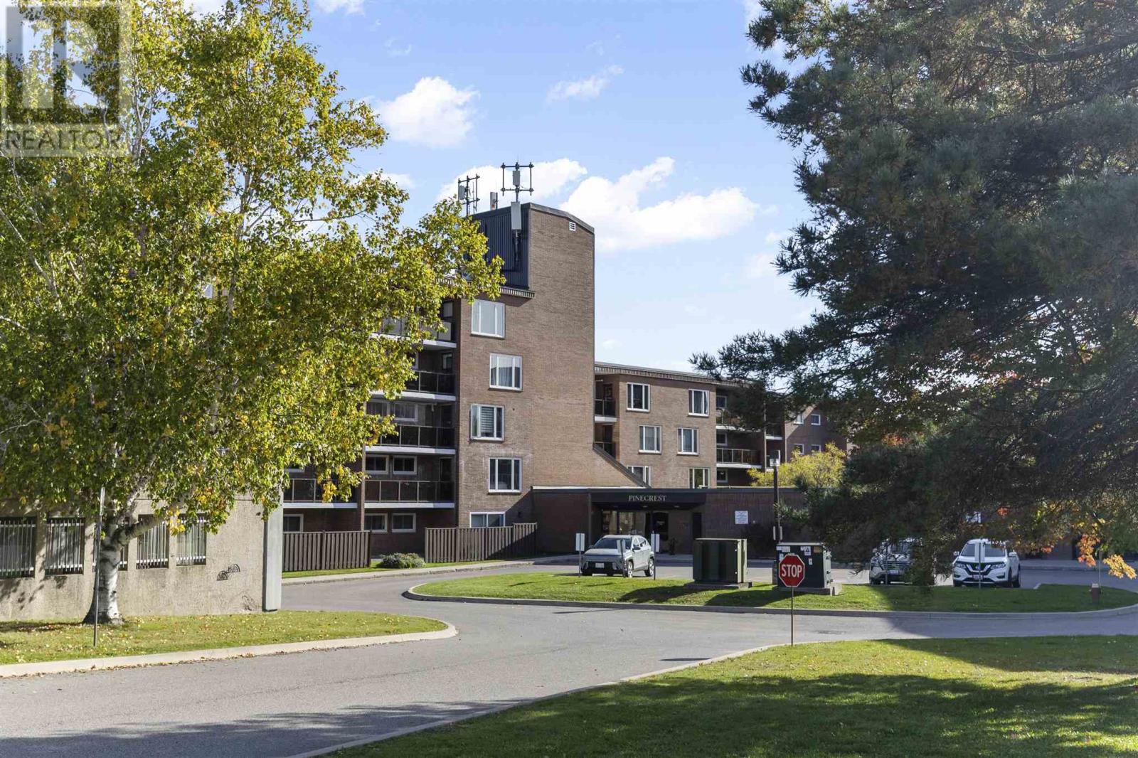313 Macdonald Ave Apt 309, Sault Ste. Marie, ON P6B 5Y9