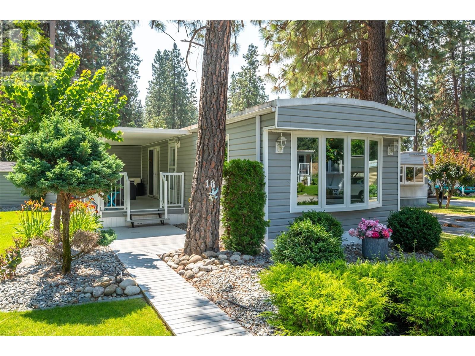 8487 97 Highway Unit 18, Oliver, BC V0H 1T2