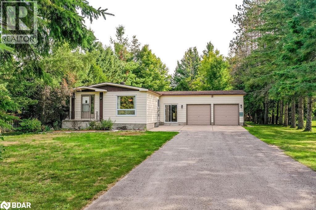 2095 Dwyer Rd, Springwater, ON L0L 1X0