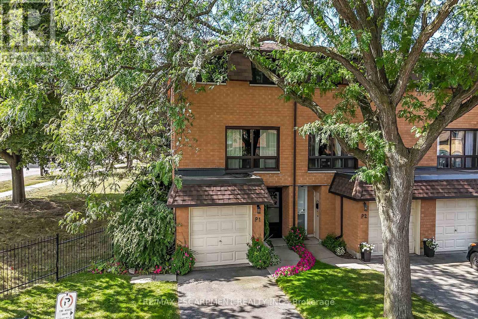 444 Stone Church Rd W P -1 Rd, Hamilton, ON L9B 1R1