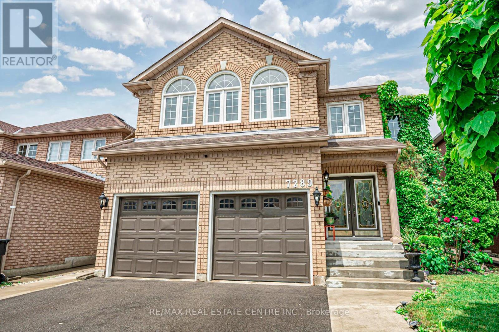 7289 Terragar Blvd, Mississauga, ON L5N 7L8