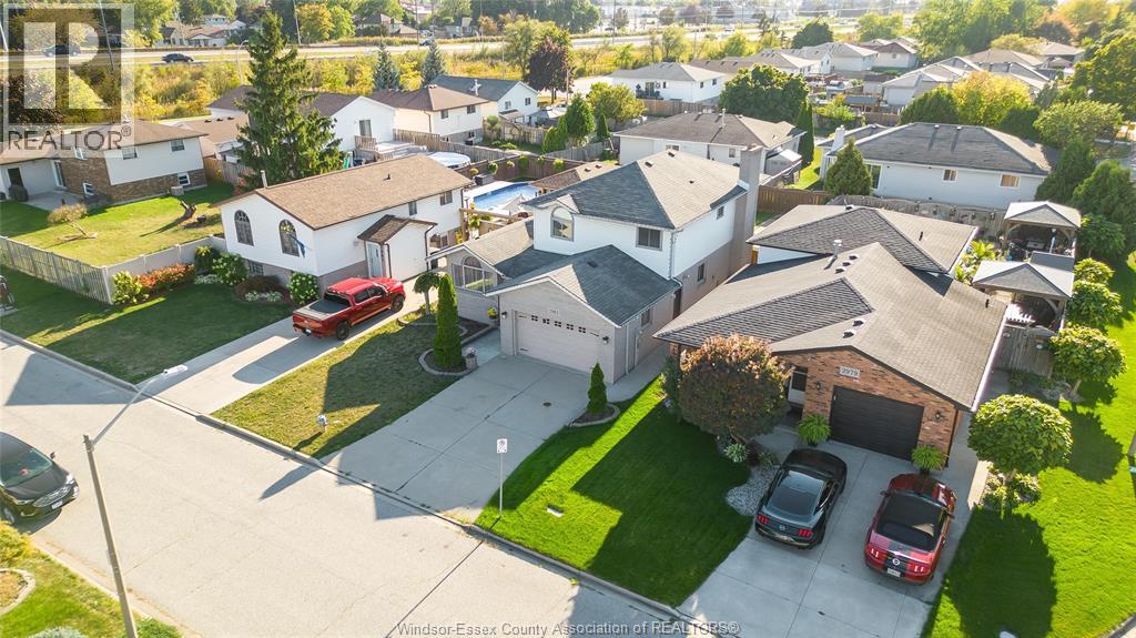 2983 Jennifer Dr, Windsor, ON N8W 5J2