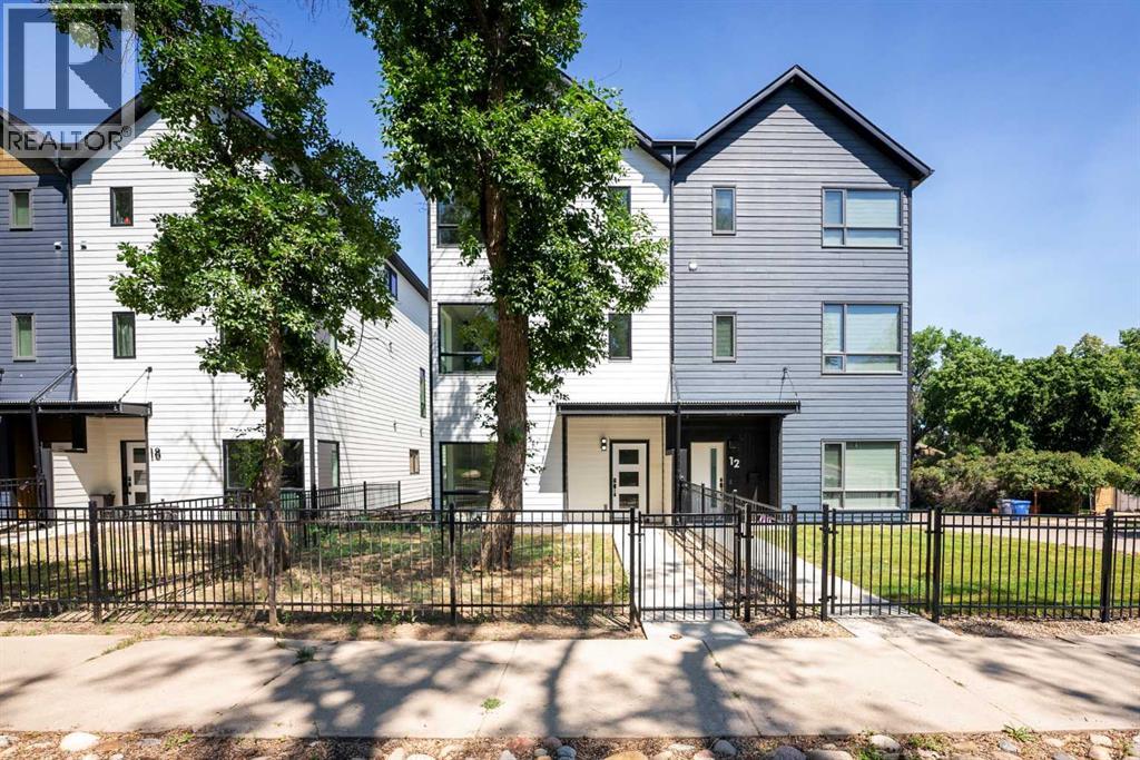 1 Street Sw Unit 14, Medicine Hat, AB T1A 2J2