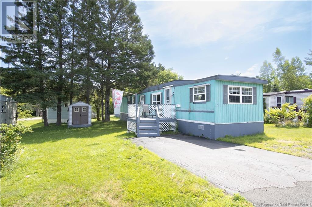 17 Midway Dr, Moncton, NB E1E 2J6