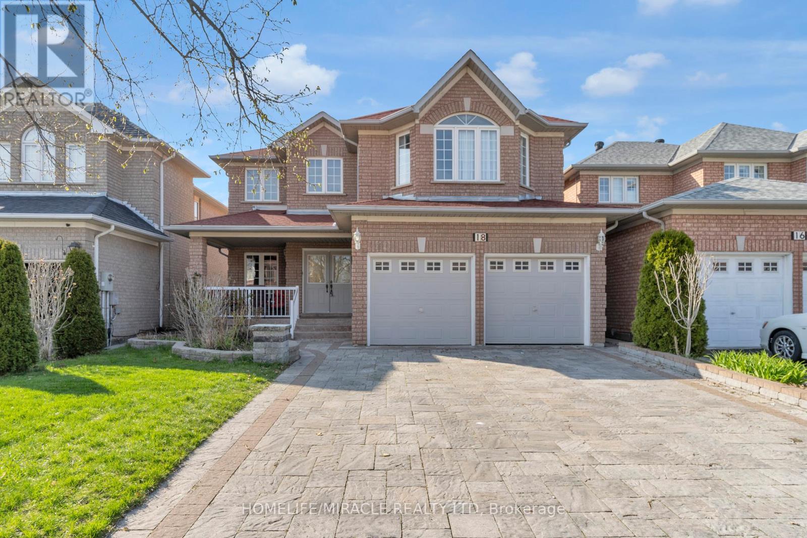 18 Hartwell Gate, Brampton Sandringham-wellington, ON L6R 2V3