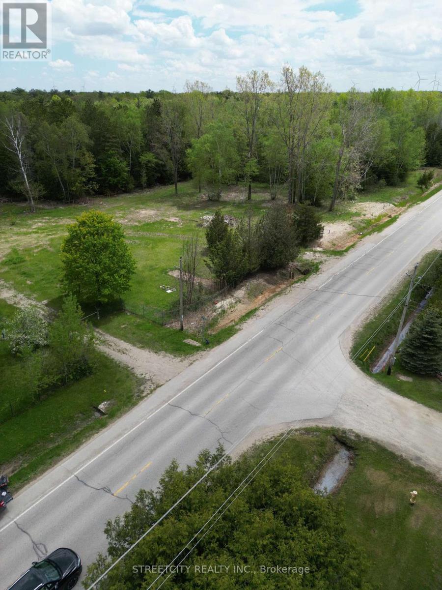Con 19, Lambton Shores, ON N0N 1J3