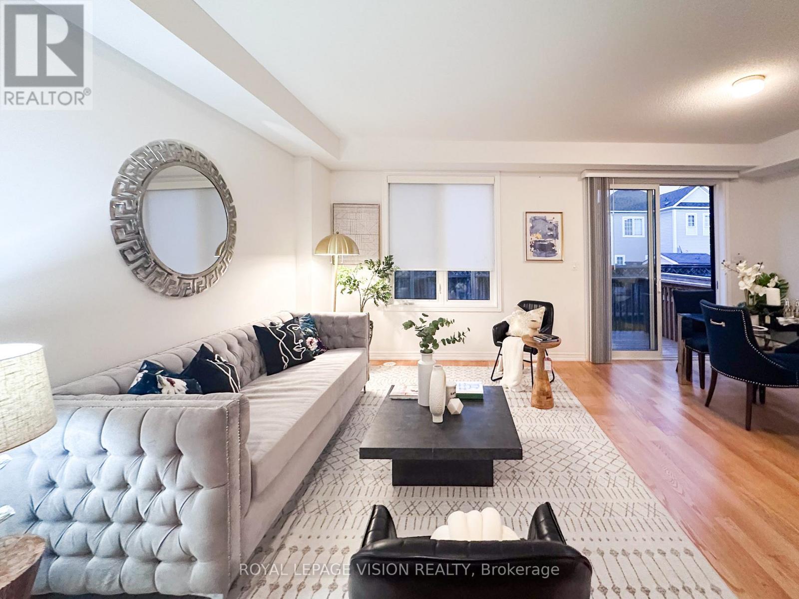 21 Sorbara Way, Whitby Brooklin, ON L1M 0M4