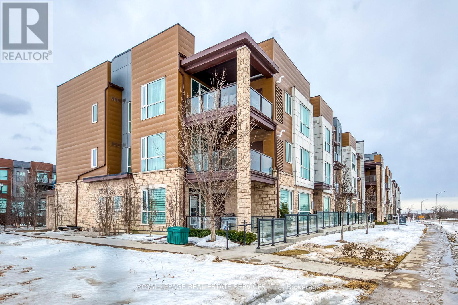 302 2393 Bronte Rd, Oakville, ON L6M 1P5