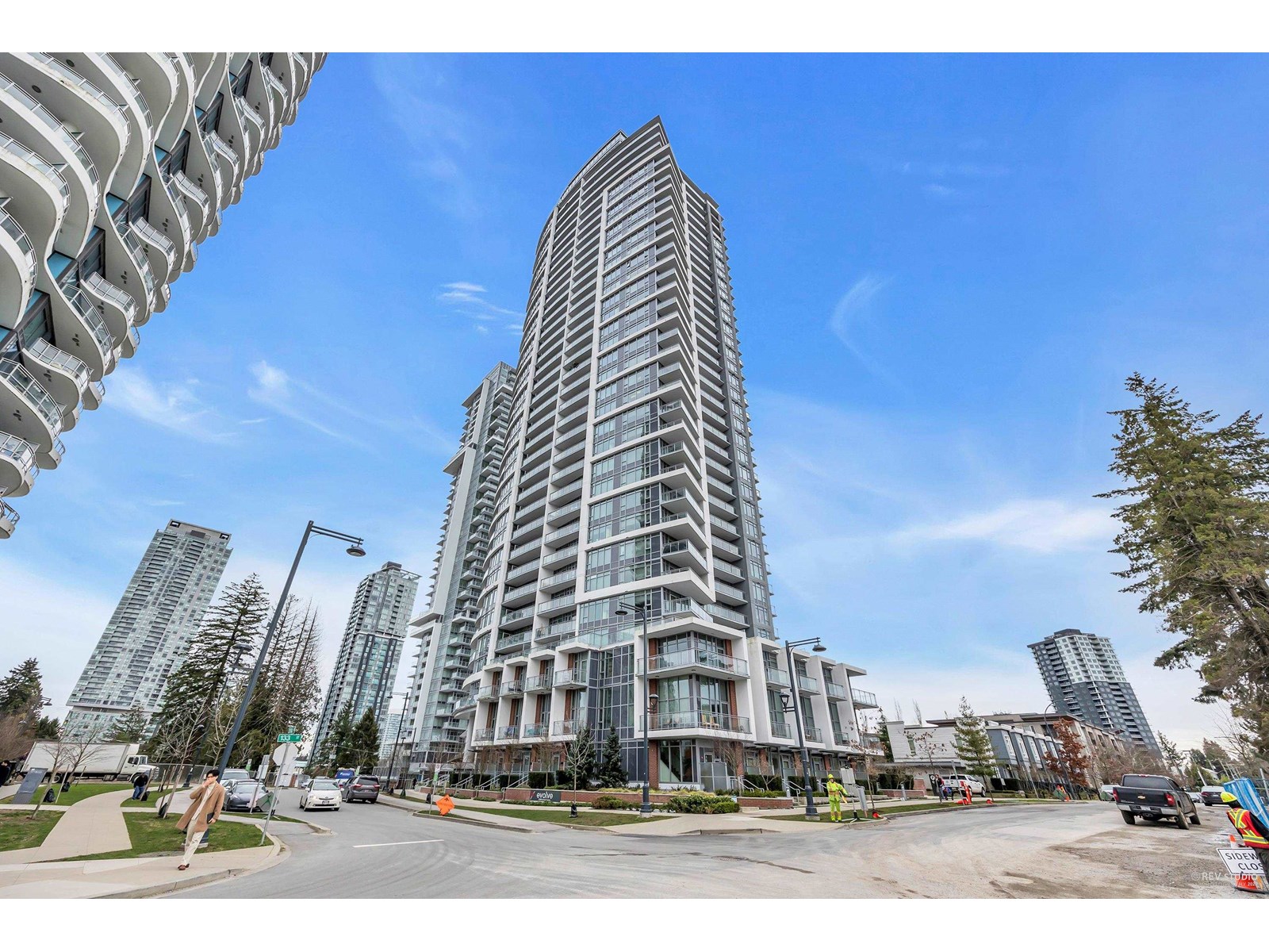 13308 Central Avenue Unit 2602, Surrey, BC V3T 0M4