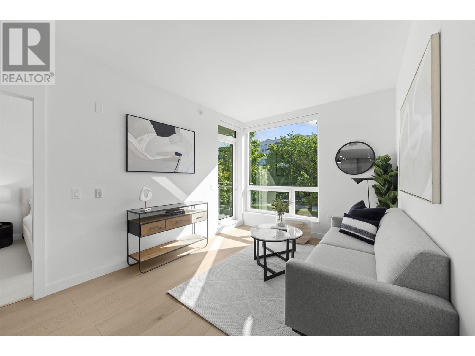 5058 Cambie Street Unit 208, Vancouver, BC V5Z 2Z5
