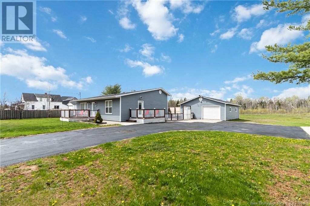 1272 Ryan St, Moncton, NB E1G 2V6