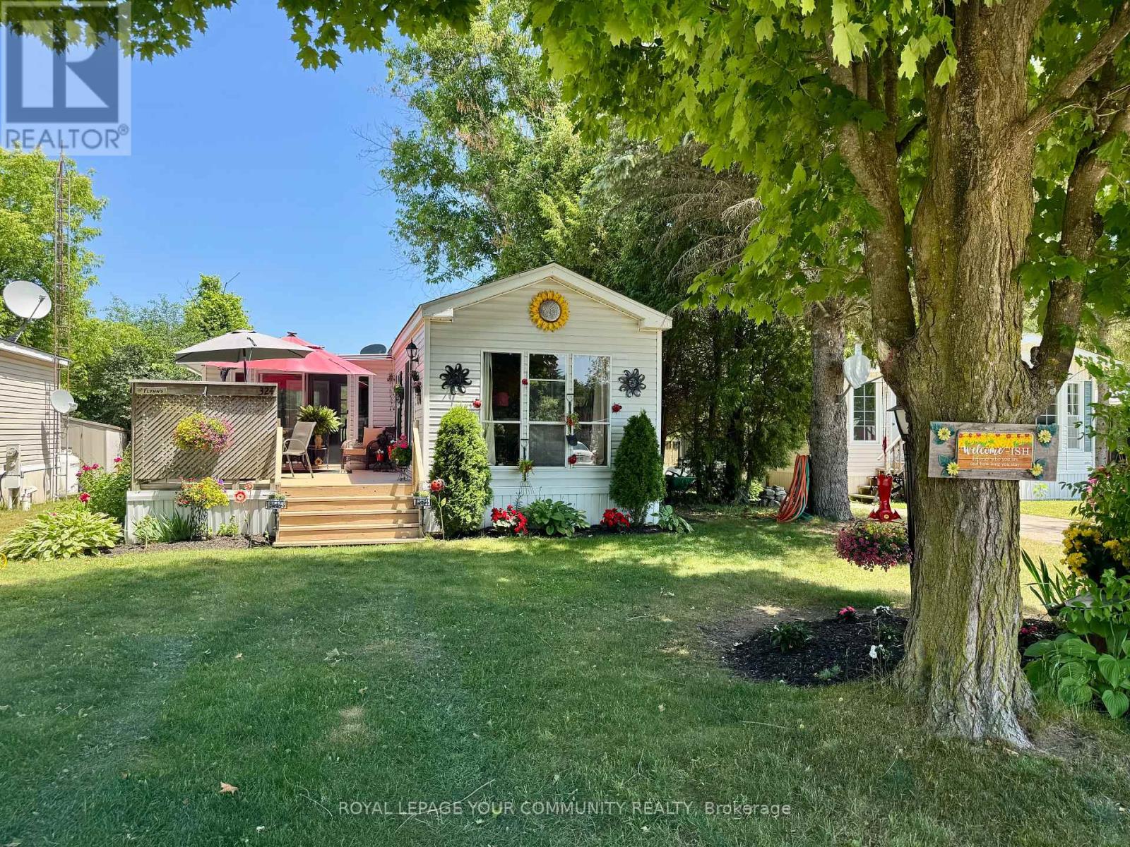 324 285 Crydermans Side Rd, Georgina, ON L0E 1A0