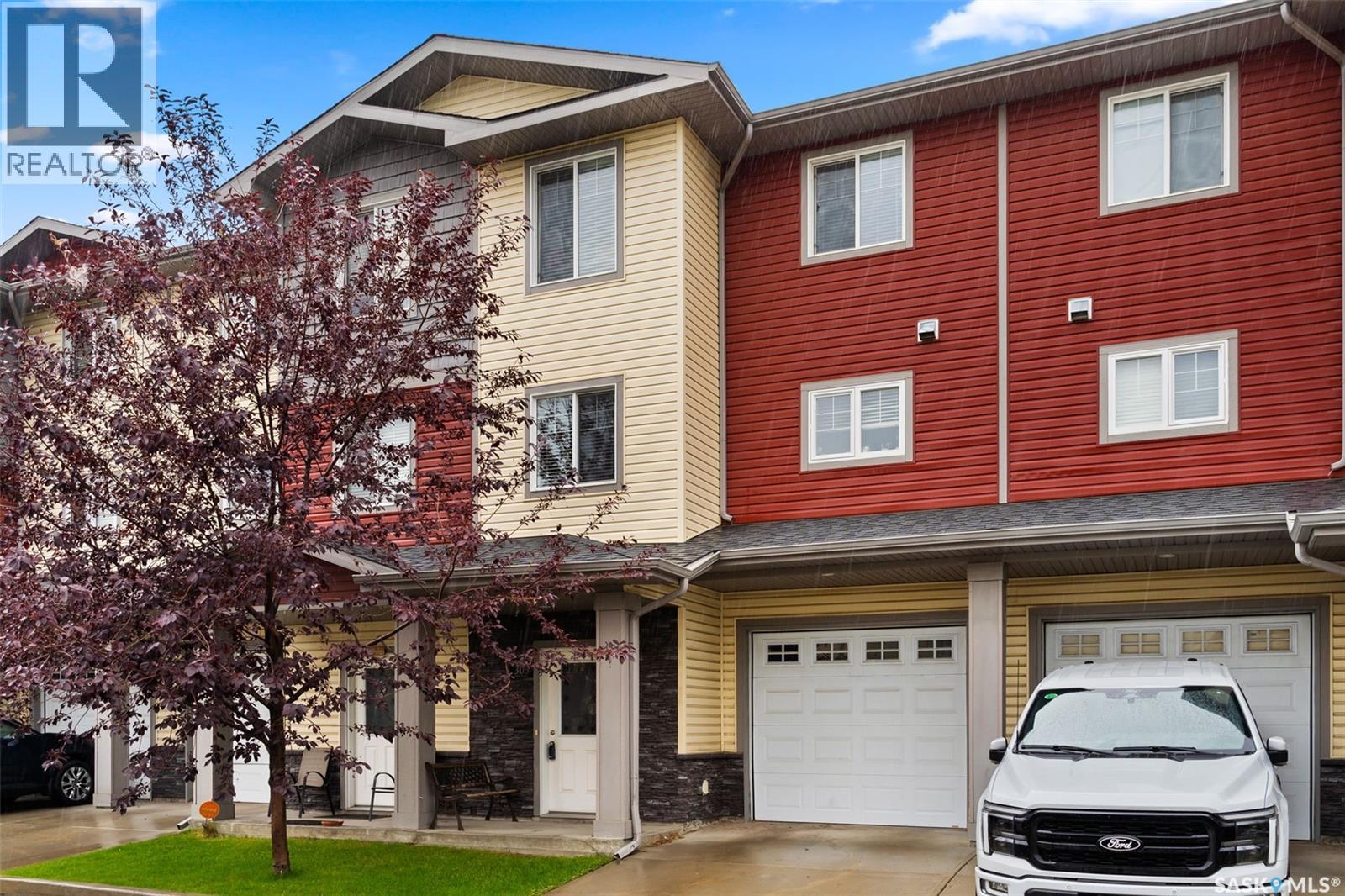 3440 Avonhurst Drive Unit 303, Regina, SK S4R 2E1