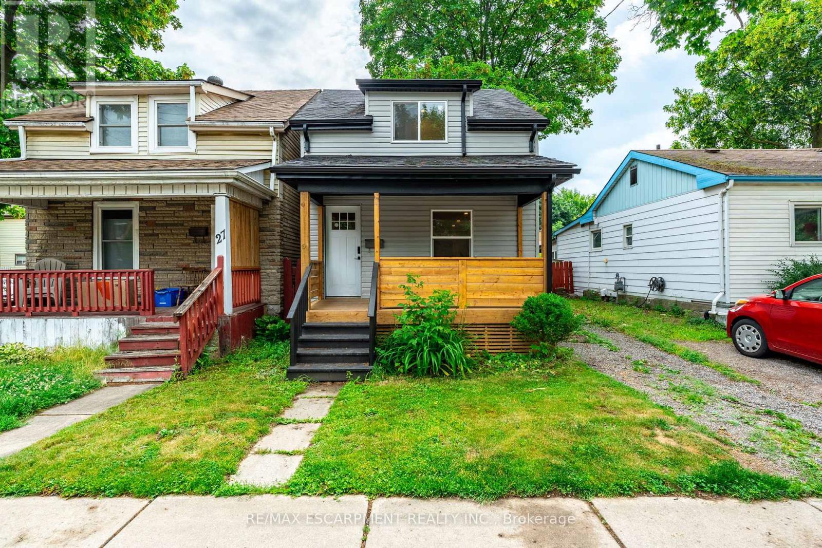 29 New St, Hamilton, ON L8P 4J6