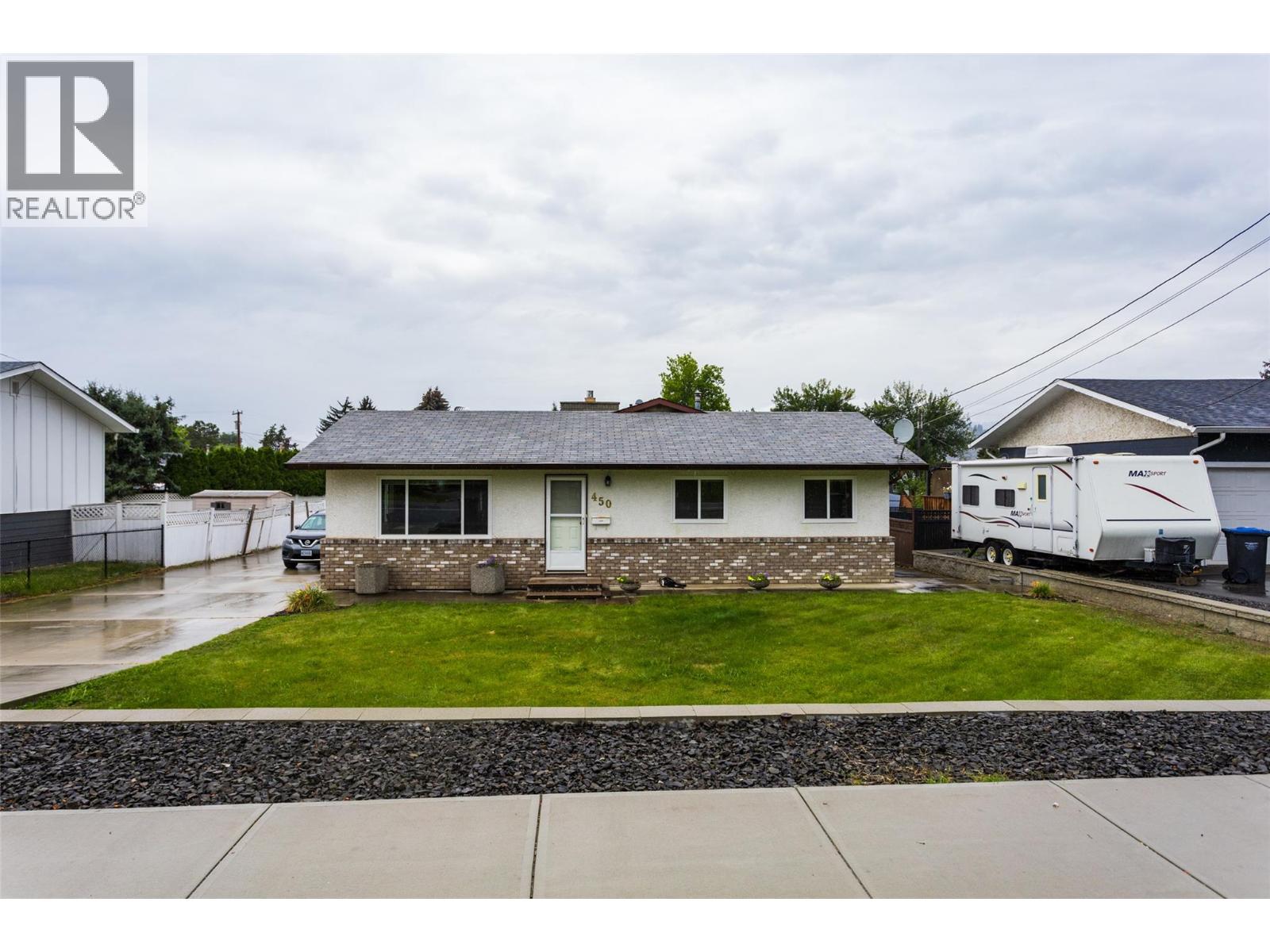 450 Hollywood Rd S, Kelowna, BC V1X 3T1