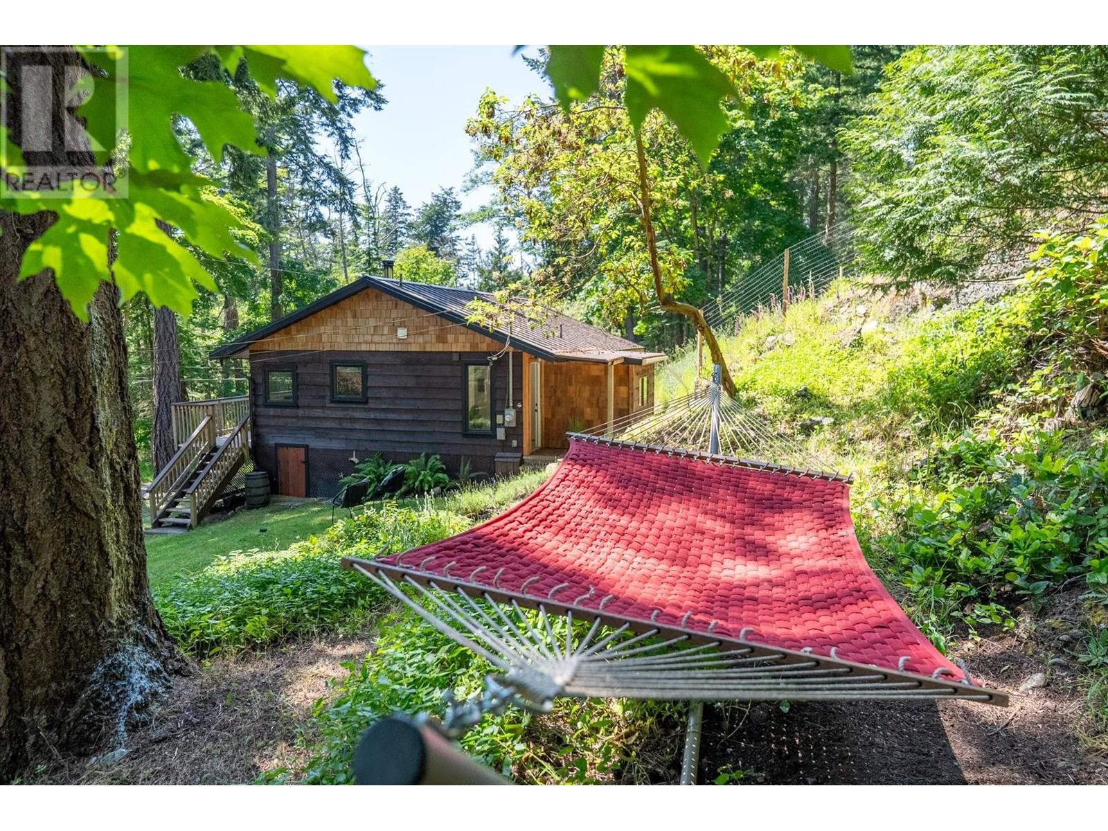 9907 Gowlland Point Rd, Pender Island, BC V0N 2M3