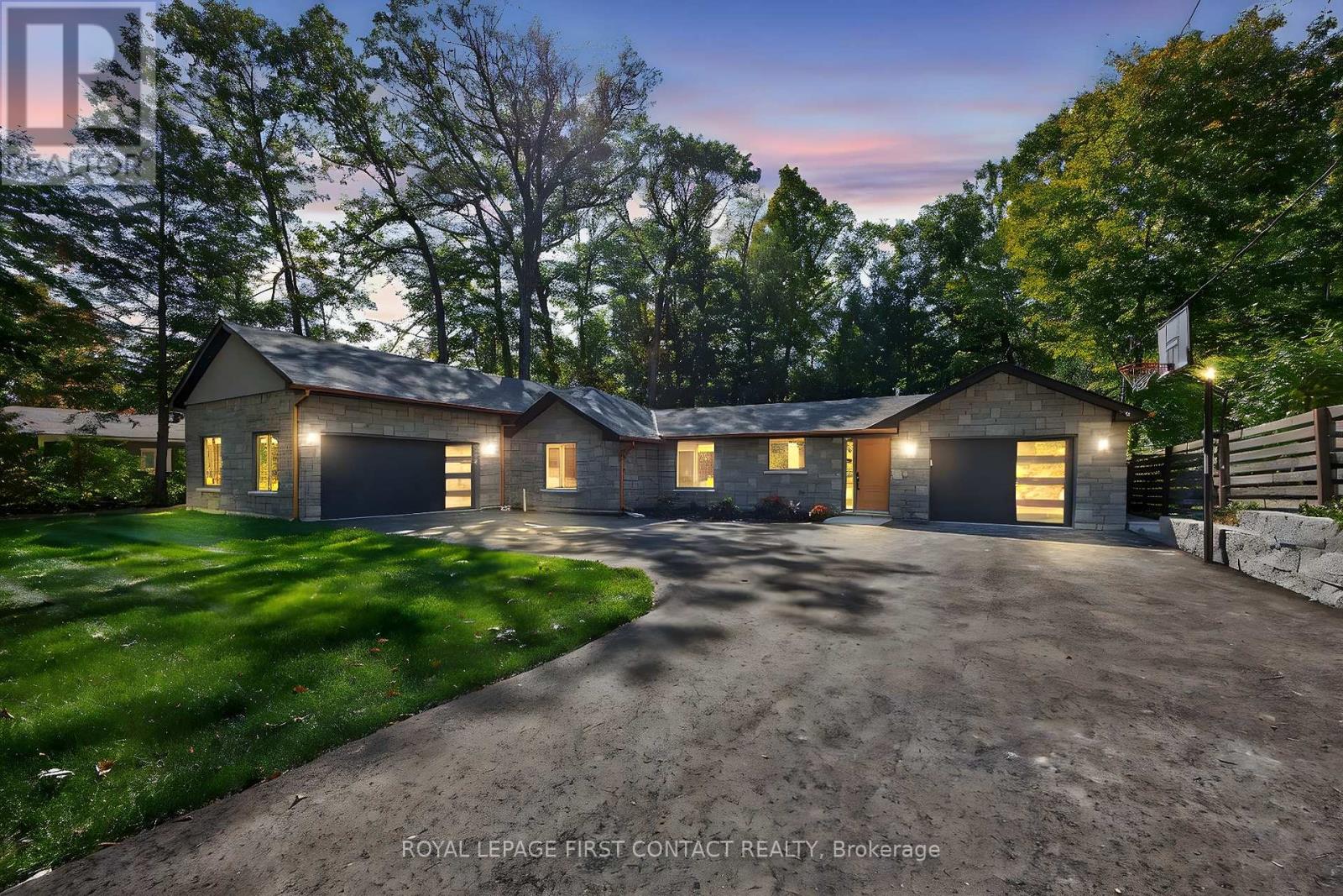 3200 Goldstein Rd, Severn, ON L0K 2B0