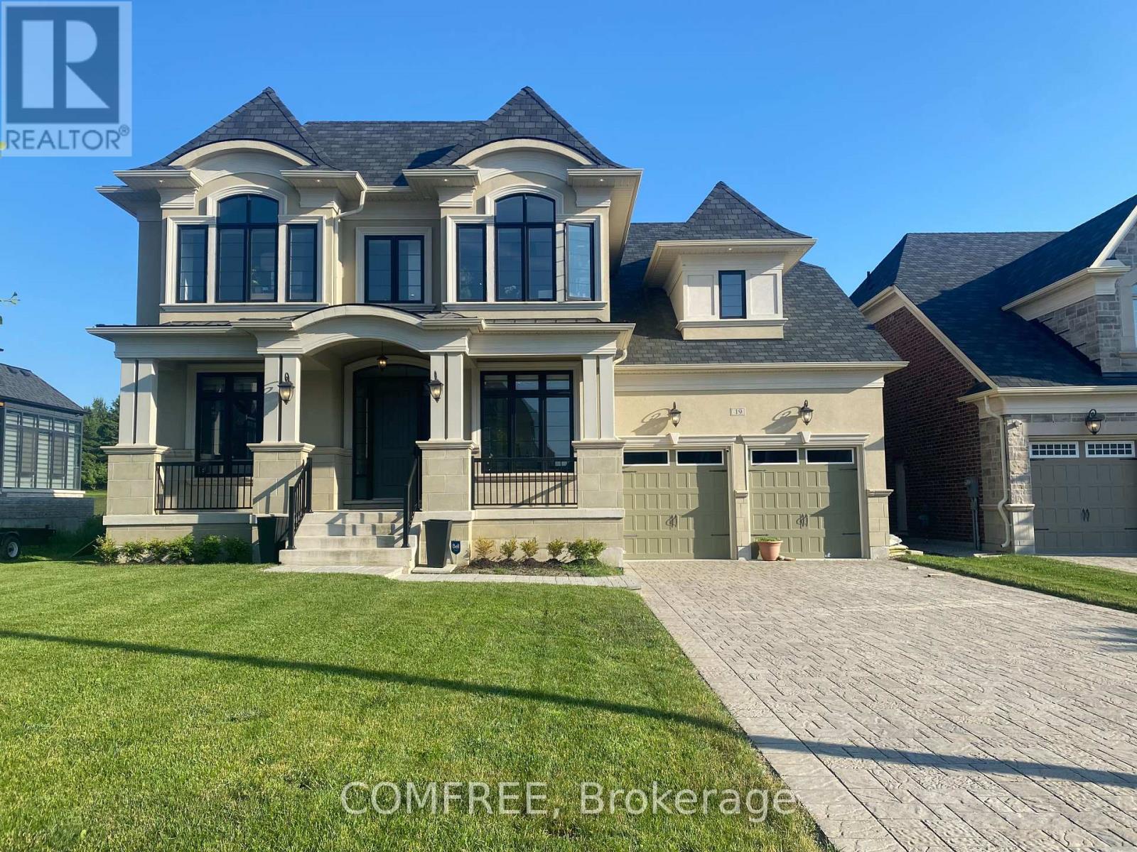 19 Painted Pony Trl, Vaughan Kleinburg, ON L4H 4P1