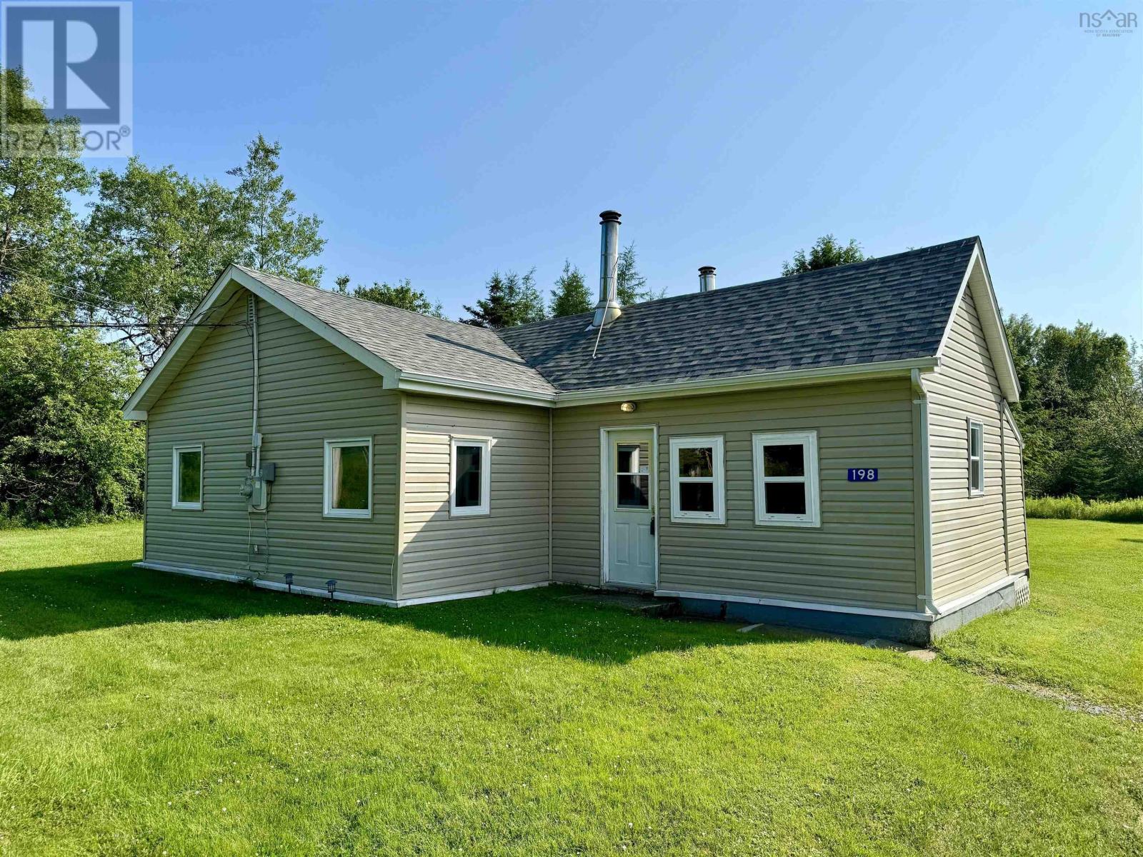 198 W Ship Harbour Rd, Lake Charlotte, NS B0J 2L0 MLS 202417210