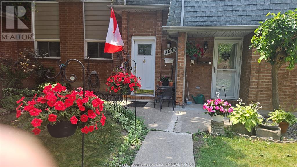2641 Vine Ct, Windsor, ON N8T 2X5
