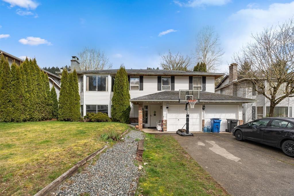 2300 Harper Dr, Abbotsford, BC V3G 2B2