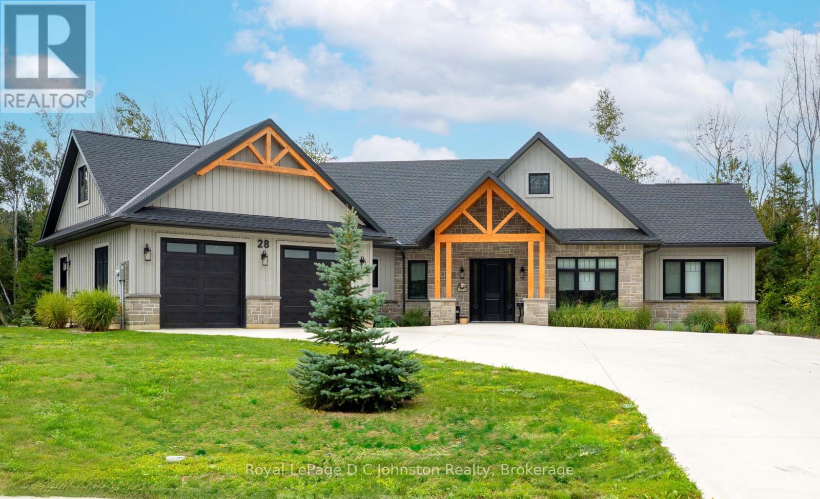 28 Lakeside Woods Cres, Saugeen Shores, ON N0H 2C6