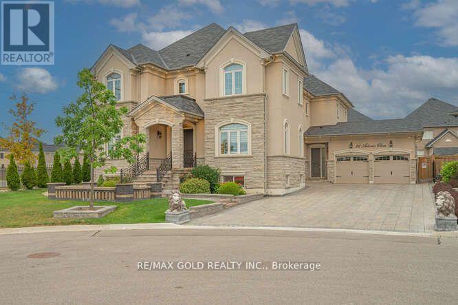 26 Adonis Close, Brampton, ON L6P 4K4