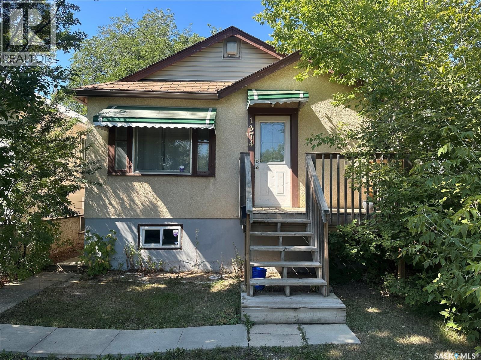 1374 Mctavish St, Regina, SK S4T 3V9