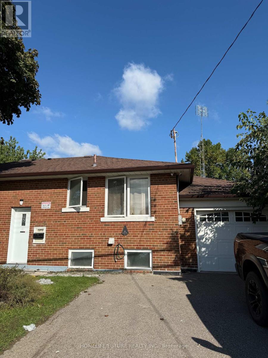 1013 Islington Ave, Toronto, ON M8Z 4R3