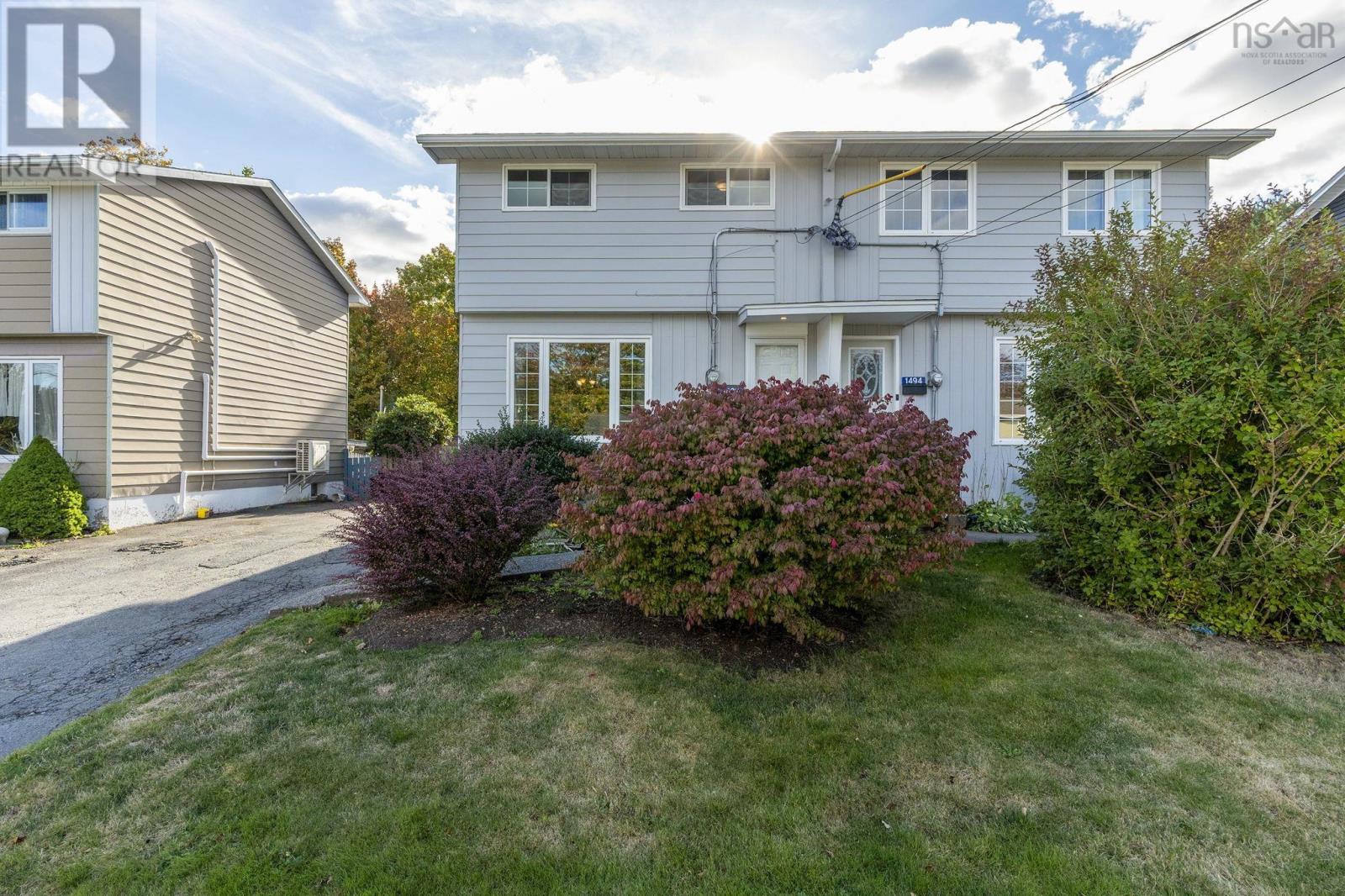 1492 Riverside Dr, Lower Sackville, NS B4C 2Y8