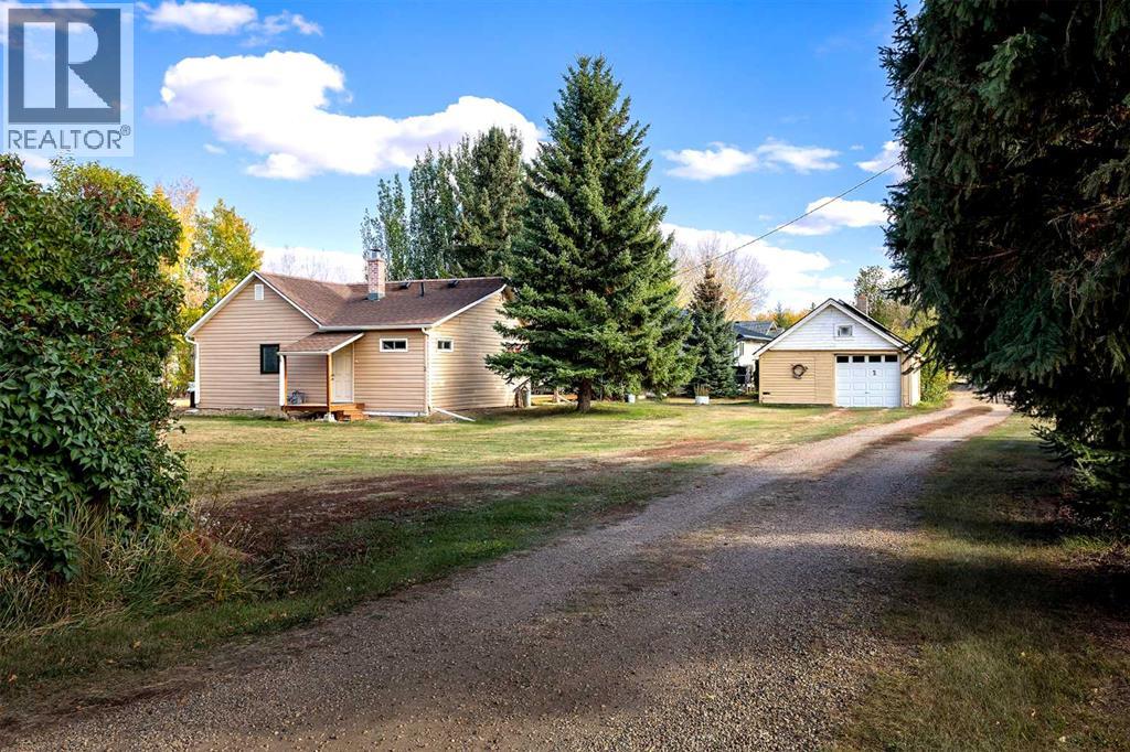 2 2 Street East, Rosalind, AB T0B 3Y0