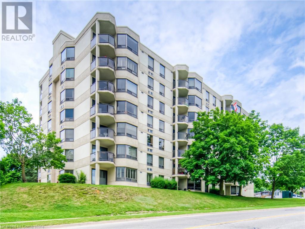 688 Preston Parkway Unit 304, Cambridge, ON N3H 5K6